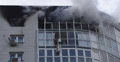В Екатеринбурге мужчина выпал с 21 этажа, спасаясь от пожара