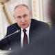 Повышение МРОТ и новые штрафы: какие законы подписал Путин